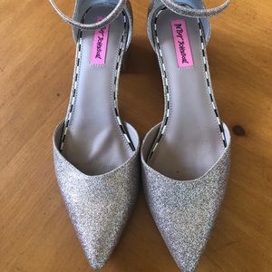 Betsey Johnson pointy toe block heel.